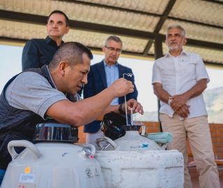 MAGAP entrega embriones bovinos y paquetes tecnológicos a UTPL MAGAP entrega embriones bovinos y paquetes tecnológicos a UTPL