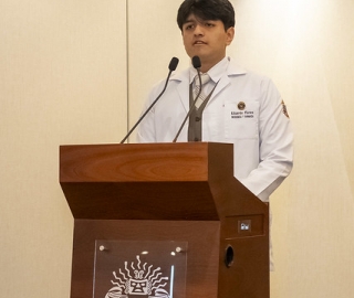 Imposición de mandiles | Carrera de Bioquímica y Farmacia