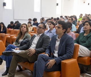 Conferencia Magistral “Del dato al impacto: la materia prima de la economía del siglo XXI”.