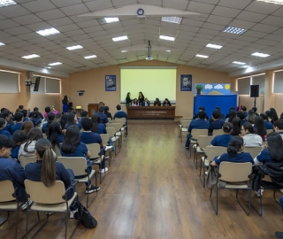 “Programa Lúdico-Terapéutico Basado en Títeres” “Programa Lúdico-Terapéutico Basado en Títeres”