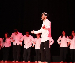 Carrera de Comunicación presentó la obra de teatro "Espejos" Carrera de Comunicación presentó la obra de teatro "Espejos"