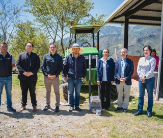 MAGAP entrega embriones bovinos y paquetes tecnológicos a UTPL