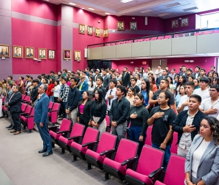 Seminario Jurídico "Manuel Carrión Pinzano" | Reconocimiento a la UTPL por su Aporte Académico en Derecho. Seminario Jurídico "Manuel Carrión Pinzano" | Reconocimiento a la UTPL por su Aporte Académico en Derecho.