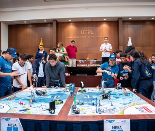 FIRST LEGO en el Innova Fest UTPL FIRST LEGO en el Innova Fest UTPL
