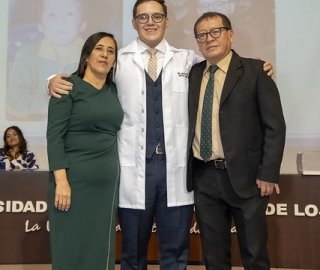 Ceremonia de Imposición de Mandiles – Medicina UTPL Ceremonia de Imposición de Mandiles – Medicina UTPL