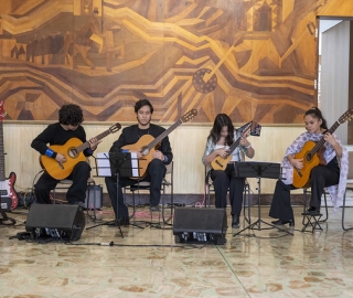 Conversatorio e inauguración de la exposición “Astrónomas” en UTPL