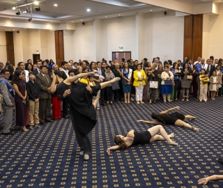 UTPL Escuela de Negocios reconoció el esfuerzo, dedicación y excelencia académica de sus mejores egresados.