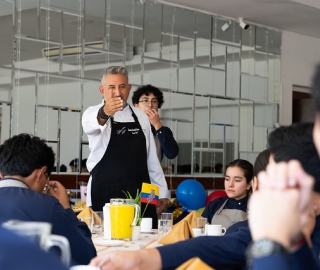 Aldea Global Gastronómica: Innovación en Equipos e Instalaciones de Restauración con el Mgtr. Fabián de Jesús Castañeda Orozco, de la Universidad ECCI – Colombia Aldea Global Gastronómica: Innovación en Equipos e Instalaciones de Restauración con el Mgtr. Fabián de Jesús Castañeda Orozco, de la Universidad ECCI – Colombia