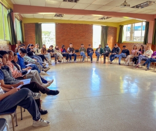 Retiro Espiritual Motus Christi para Jóvenes Retiro Espiritual Motus Christi para Jóvenes