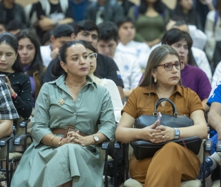 Presentación de proyectos y resultados de iniciativas de vinculación con la sociedad.