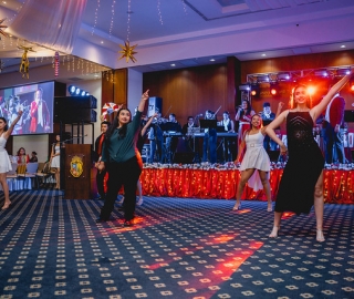 Cenas de navideñas UTPL 2025