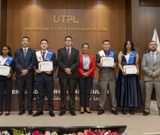 Décimo Quinta Promoción de Graduados ESCOP UTPL Décimo Quinta Promoción de Graduados ESCOP UTPL