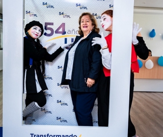 54 años UTPL