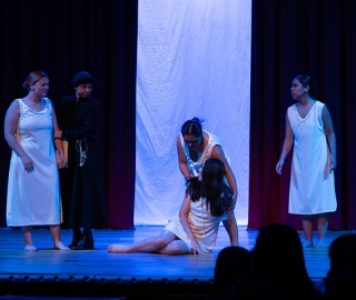 La Casa de Bernarda Alba | Compañía de Teatro UTPL