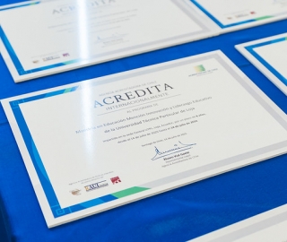 Entrega simbólica de acreditaciones internacionales otorgadas por la Agencia Acreditadora de Chile A&C.