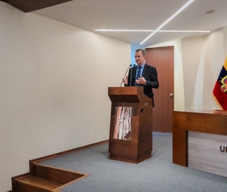 Lanzamiento del libro “Ángel Felicísimo Rojas: contexto, crítica y vanguardismo en la literatura ecuatoriana Lanzamiento del libro “Ángel Felicísimo Rojas: contexto, crítica y vanguardismo en la literatura ecuatoriana