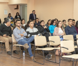 Estudiantes de la carrera de Economía debaten implicaciones de la Carta de Intención con el FMI Estudiantes de la carrera de Economía debaten implicaciones de la Carta de Intención con el FMI