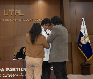 Imposición de Insignias – Carrera de Medicina