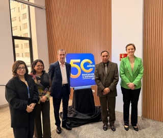 UTPL Conecta Futuro: Presentación de nuevas carreras y develación de imagen por los 50 años de Educación a Distancia