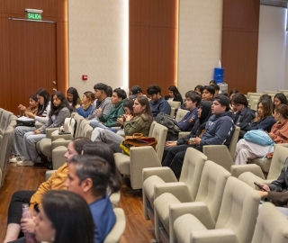 Presentación de la revista digital Política y Políticas, Volumen IV