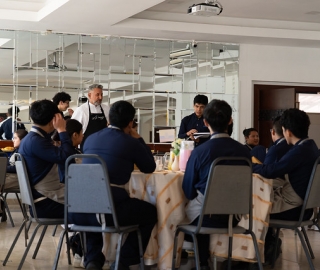 Aldea Global Gastronómica: Innovación en Equipos e Instalaciones de Restauración con el Mgtr. Fabián de Jesús Castañeda Orozco, de la Universidad ECCI – Colombia Aldea Global Gastronómica: Innovación en Equipos e Instalaciones de Restauración con el Mgtr. Fabián de Jesús Castañeda Orozco, de la Universidad ECCI – Colombia