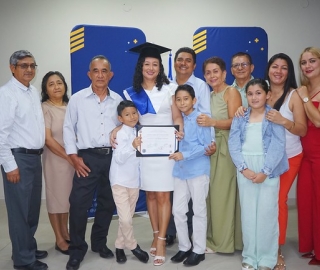 Nuevos profesionales de Galápagos recibieron su título Nuevos profesionales de Galápagos recibieron su título