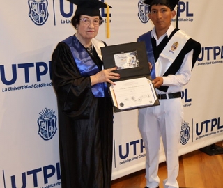 Ceremonia de incorporación de UTPL alumni en Nueva York
