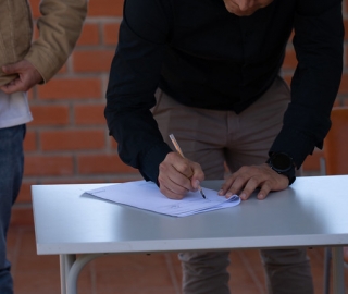 MAGAP entrega embriones bovinos y paquetes tecnológicos a UTPL