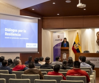 Conversatorio por el Día Internacional para la Reducción del Riesgo de Desastre