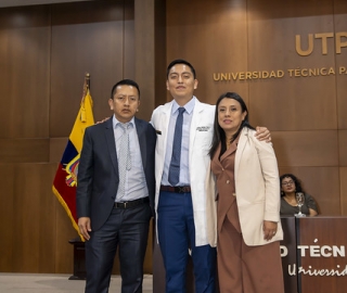 Imposición de Insignias – Carrera de Medicina