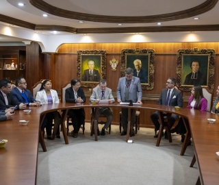 Posesión de nuevas autoridades académicas