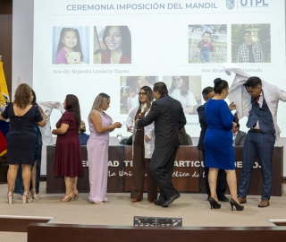 Ceremonia de imposición de mandiles a los estudiantes de 7mo ciclo de la carrera de Psicología Clínica