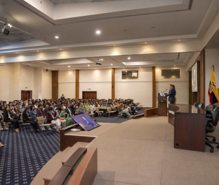 Simposio de Obesidad: Retos y Perspectivas en la Atención Integral