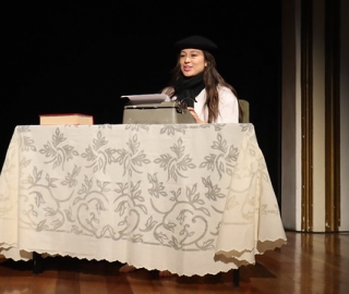 Carrera de Comunicación presentó la obra de teatro "Espejos" Carrera de Comunicación presentó la obra de teatro "Espejos"
