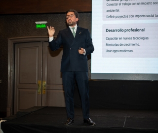 10 años de EDES - Escuela de Negocios de la UTPL 10 años de EDES - Escuela de Negocios de la UTPL