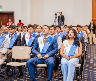 Décimo Quinta Promoción de Graduados ESCOP UTPL Décimo Quinta Promoción de Graduados ESCOP UTPL