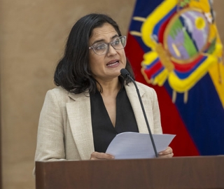 Conversatorio e inauguración de la exposición “Astrónomas” en UTPL Conversatorio e inauguración de la exposición “Astrónomas” en UTPL
