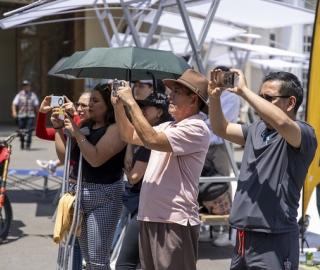 La UTPL participa en el Festival Internacional de Artes Vivas Loja con sus talentosos grupos de arte en la Plaza de la Cultura