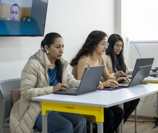 Acreditación Internacional Acreditación Internacional