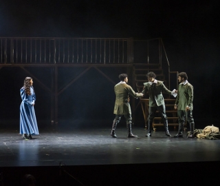La Compañía de Teatro UTPL conmemoró sus 20 años de trayectoria artística con el estreno de la obra Otelo