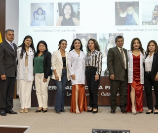 Ceremonia de imposición de mandiles a los estudiantes de 7mo ciclo de la carrera de Psicología Clínica