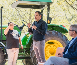 MAGAP entrega embriones bovinos y paquetes tecnológicos a UTPL MAGAP entrega embriones bovinos y paquetes tecnológicos a UTPL