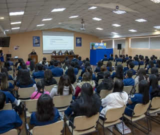 “Programa Lúdico-Terapéutico Basado en Títeres” “Programa Lúdico-Terapéutico Basado en Títeres”