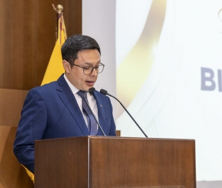 Imposición de mandiles a estudiantes de Fisioterapia