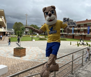 54 años UTPL