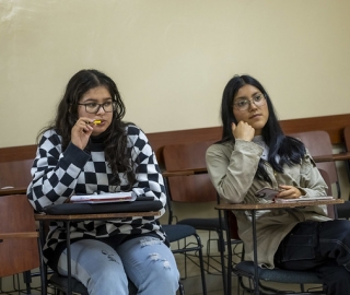 Aldea Global: La internacionalización de la práctica artística dictado por el docente Óscar Verde, de la Universidad Autónoma de México Aldea Global: La internacionalización de la práctica artística dictado por el docente Óscar Verde, de la Universidad Autónoma de México