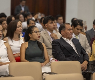 Imposición de mandiles a internos rotativos de la carrera de Nutrición y Dietética – Cohorte mayo 2025 / abril 2026