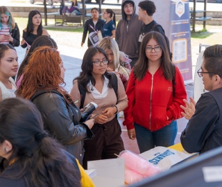 Feria de Inclusión Universitaria: Incluir para transformar Feria de Inclusión Universitaria: Incluir para transformar