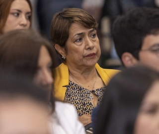 Imposición de mandiles a estudiantes de Fisioterapia