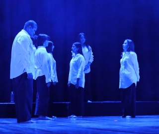 Carrera de Comunicación presentó la obra de teatro "Espejos" Carrera de Comunicación presentó la obra de teatro "Espejos"